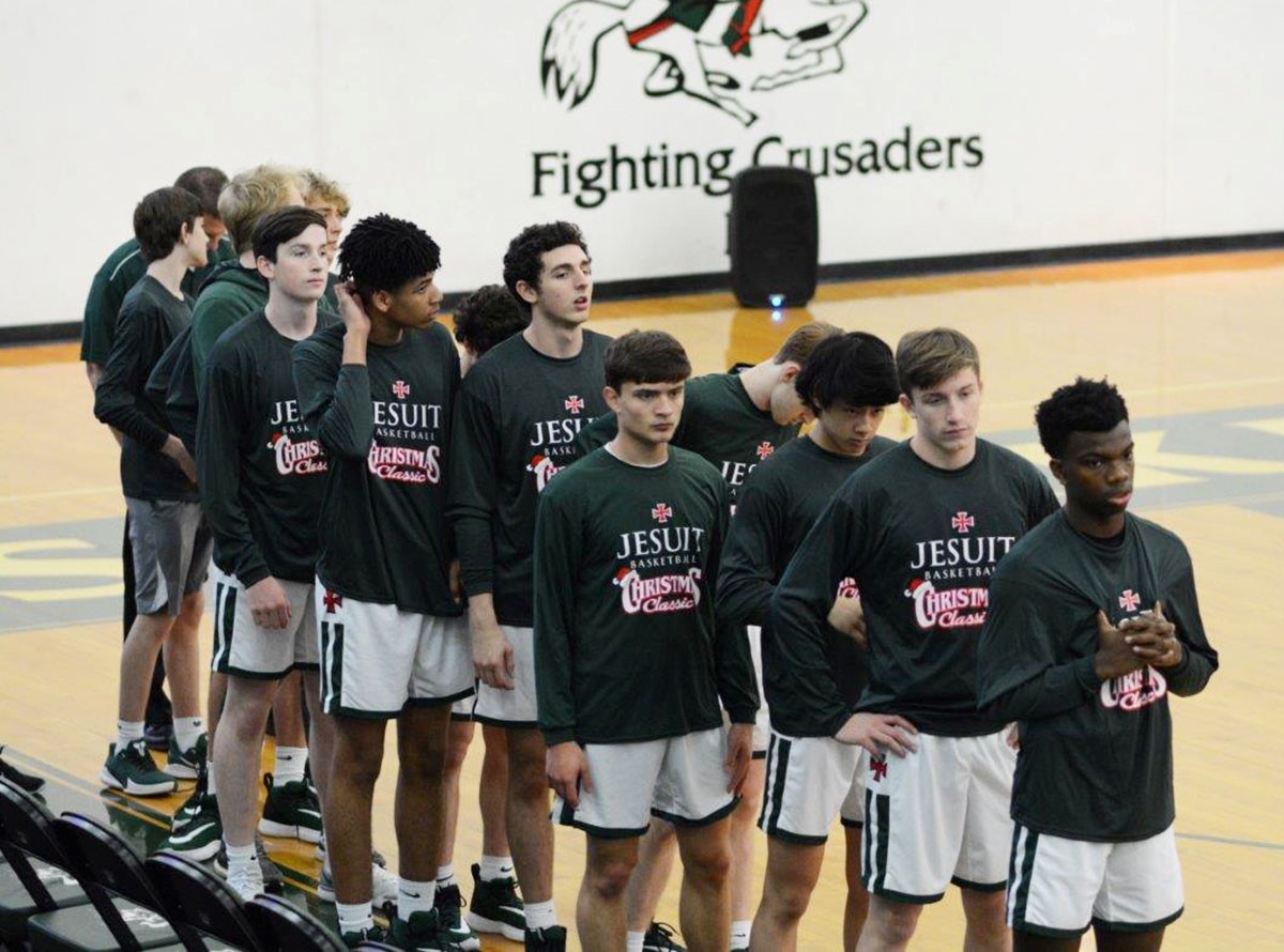 Strake Hosts Jesuit Basketball Christmas Classic The Buzz Magazines